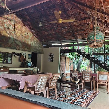 Pallipuram Ambadi'S Villa -Lake View Resort מראה חיצוני תמונה