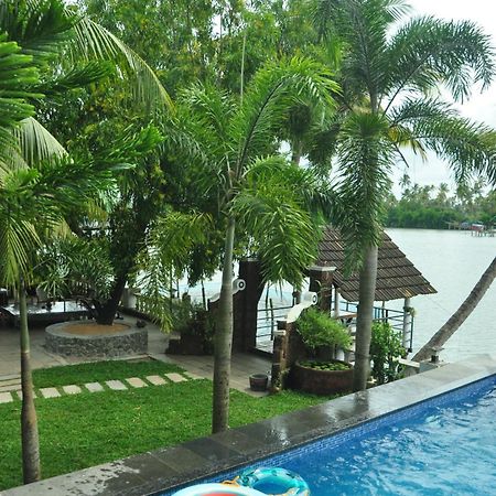Pallipuram Ambadi'S Villa -Lake View Resort מראה חיצוני תמונה