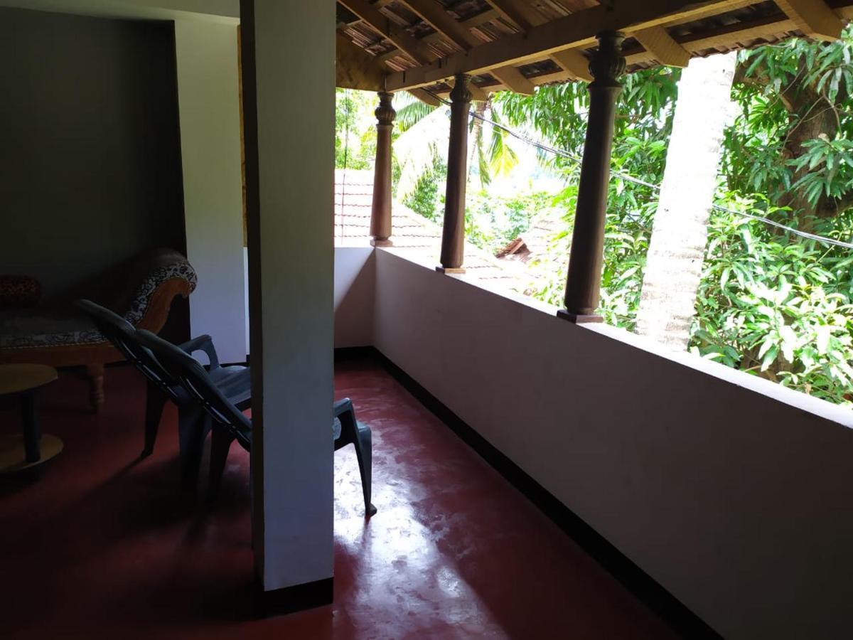 Pallipuram Ambadi'S Villa -Lake View Resort מראה חיצוני תמונה