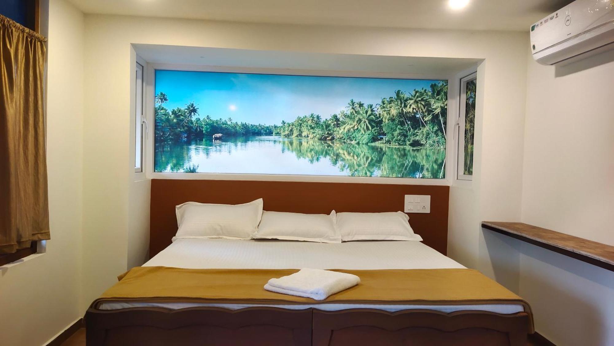 Pallipuram Ambadi'S Villa -Lake View Resort מראה חיצוני תמונה