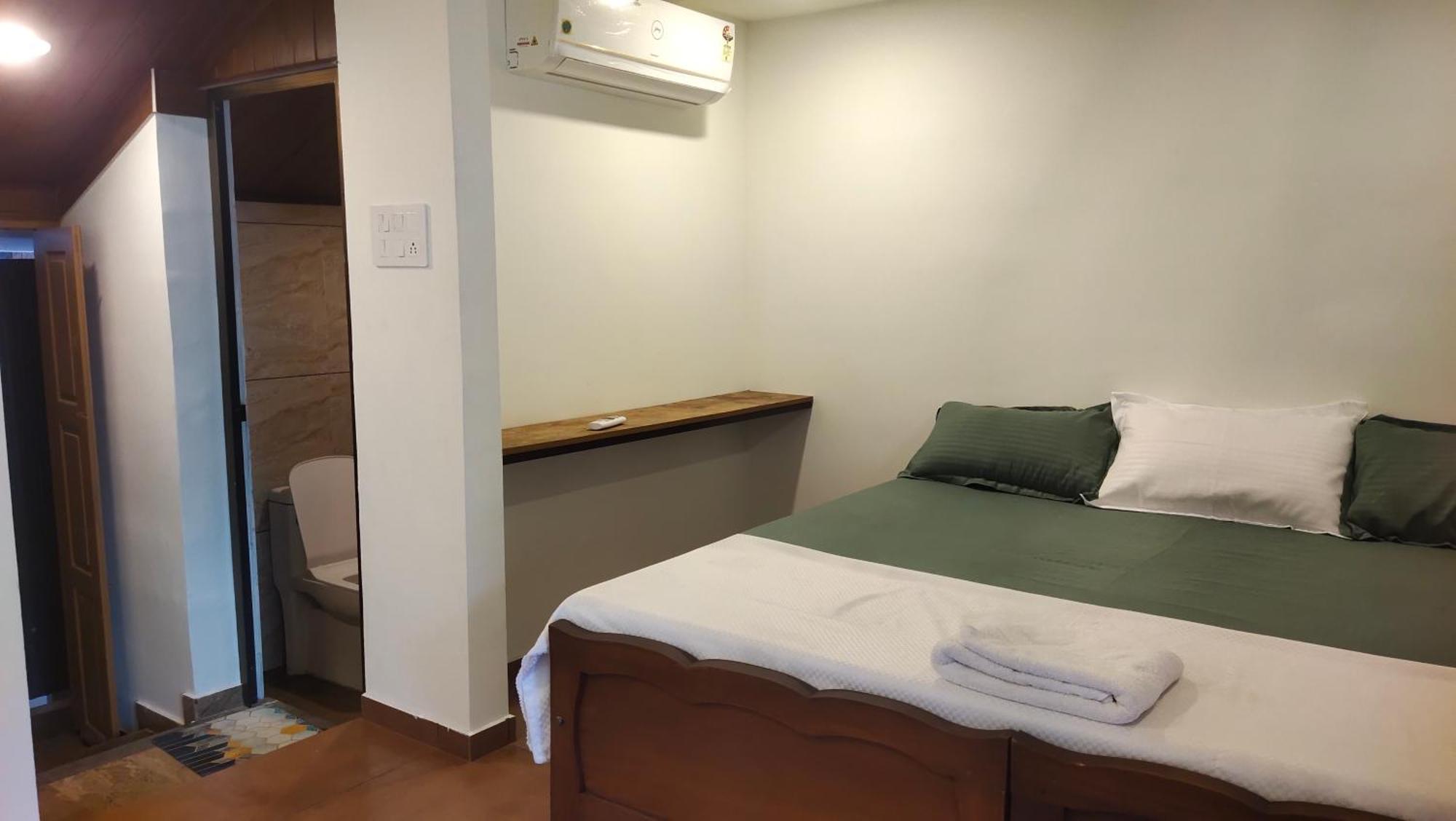 Pallipuram Ambadi'S Villa -Lake View Resort מראה חיצוני תמונה