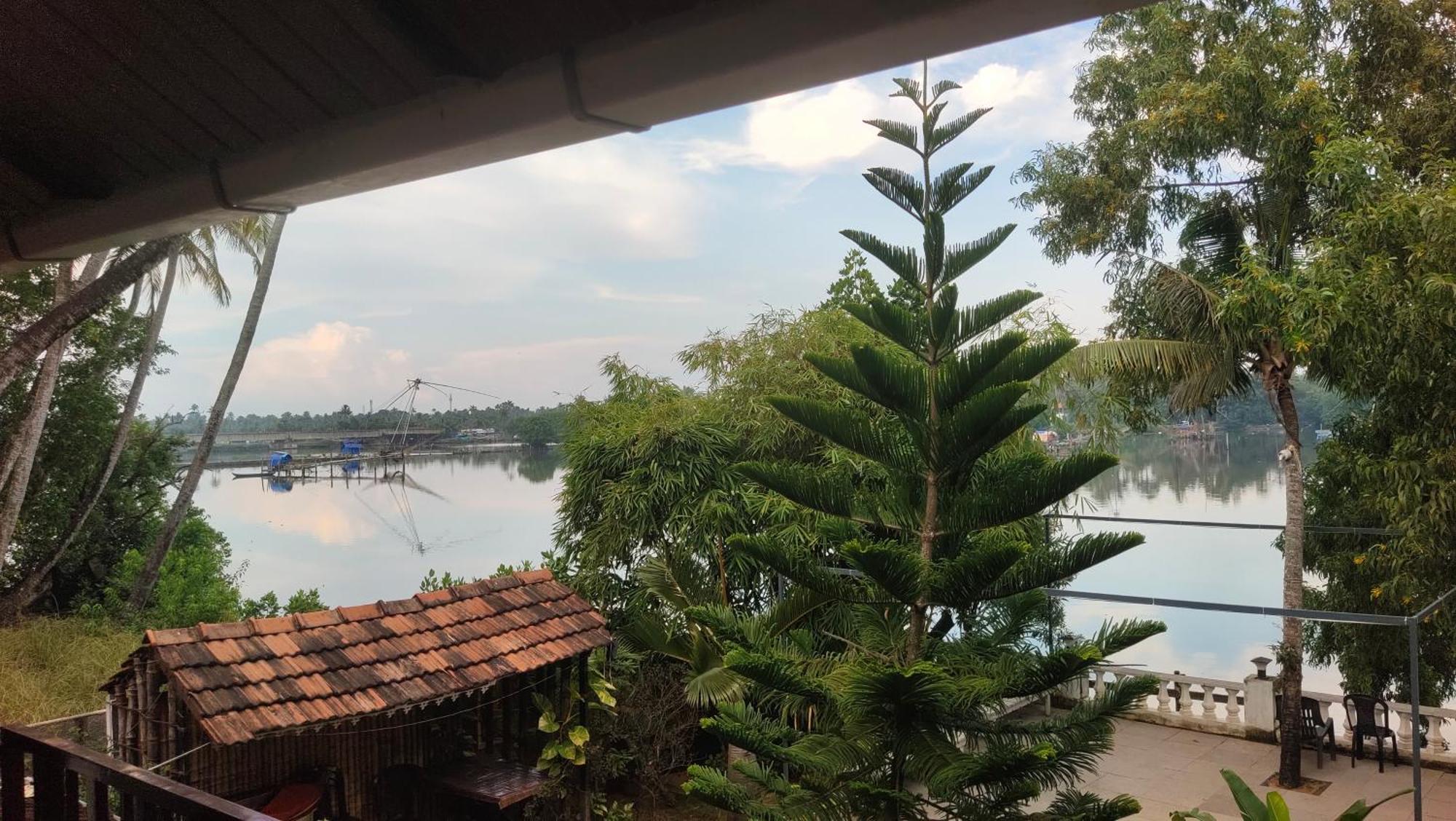 Pallipuram Ambadi'S Villa -Lake View Resort מראה חיצוני תמונה