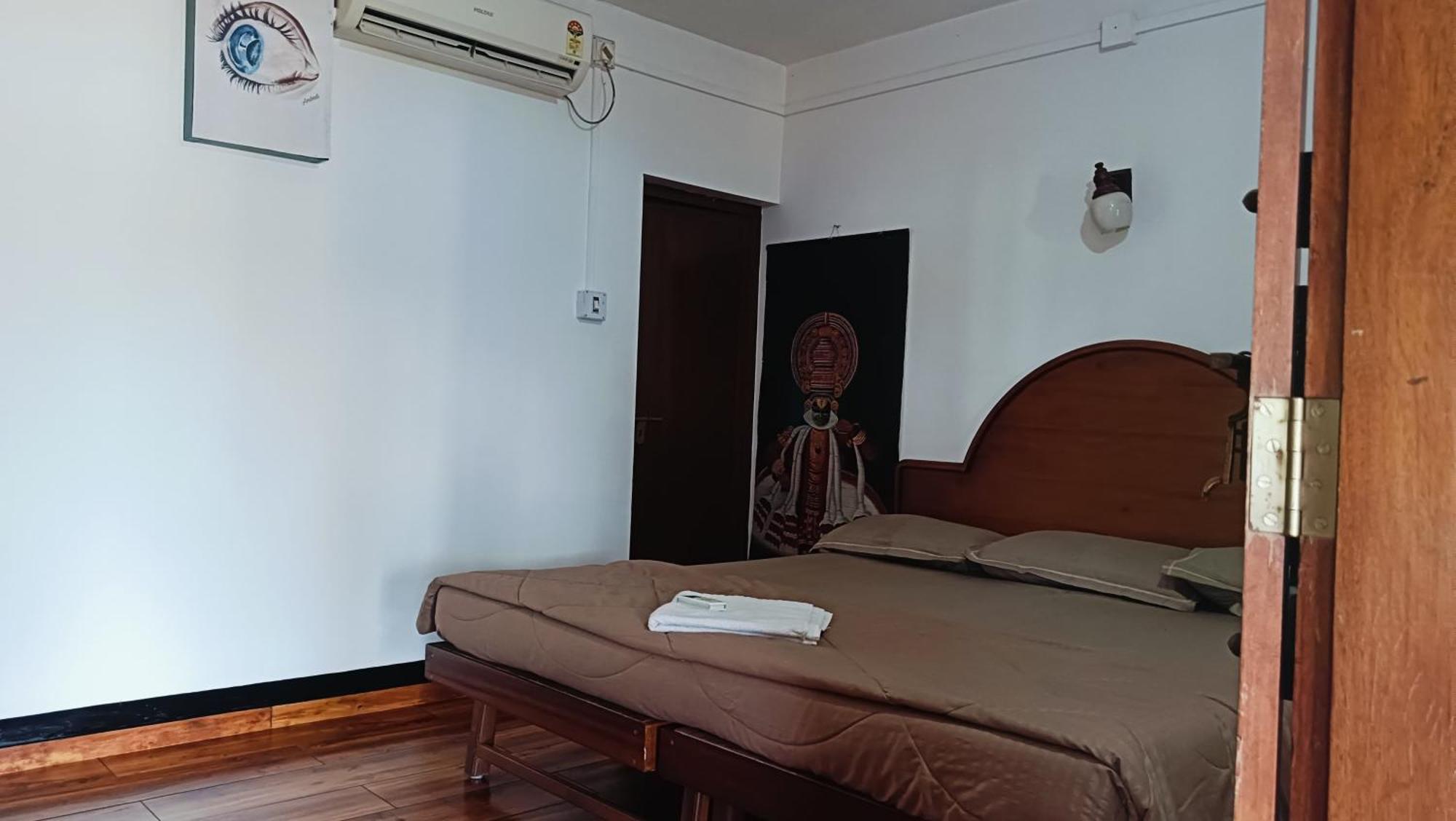 Pallipuram Ambadi'S Villa -Lake View Resort מראה חיצוני תמונה