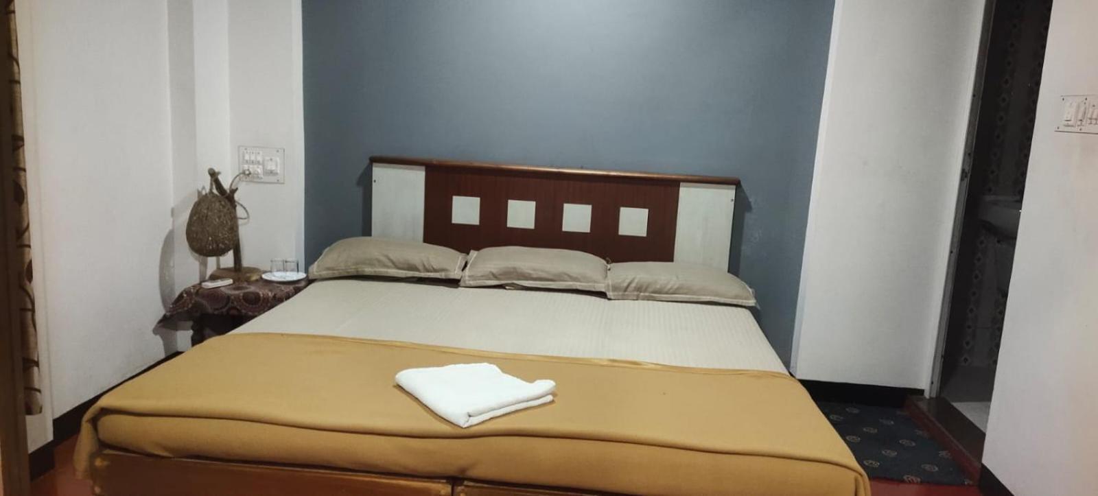 Pallipuram Ambadi'S Villa -Lake View Resort מראה חיצוני תמונה